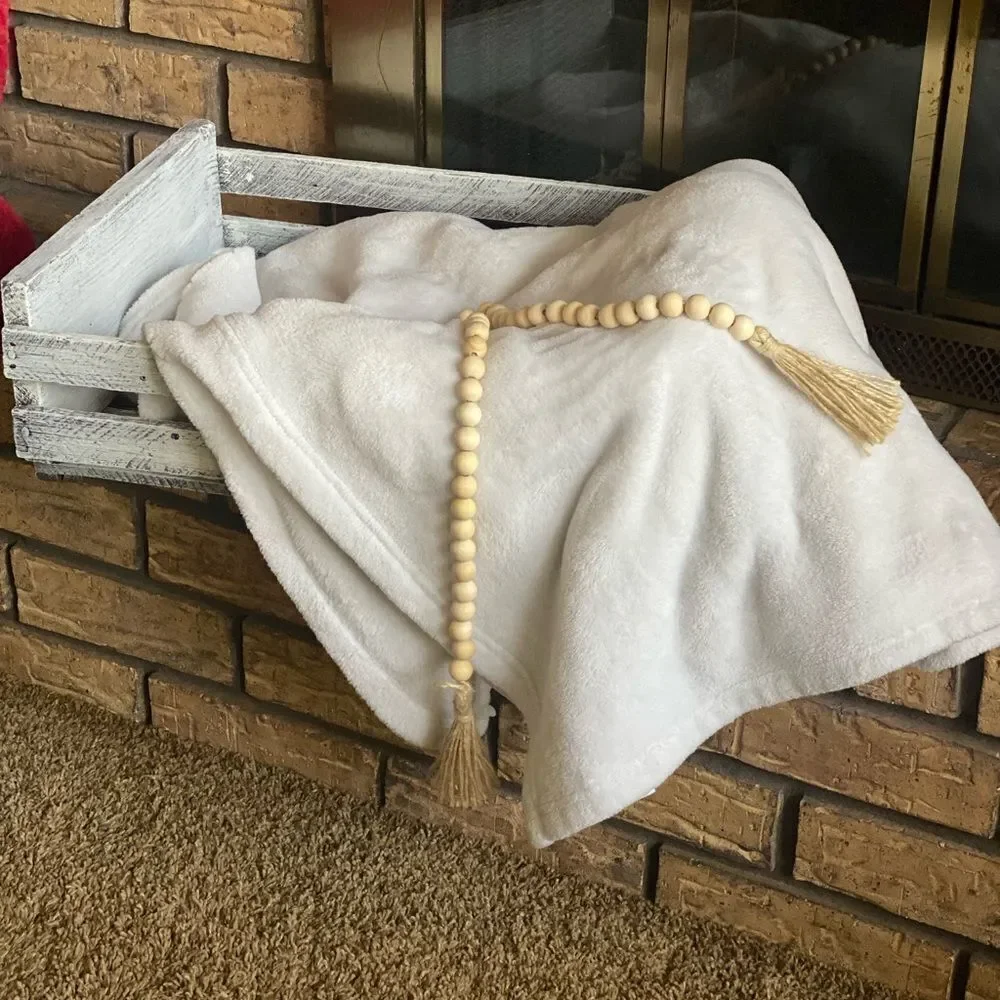‎Decorative wood crate